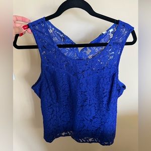 Brand new women’s sleeveless top